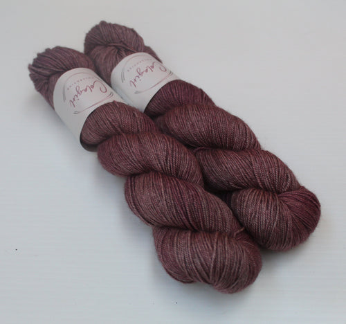 Plateau Yak/Silk 4ply/Fingering 'Vulcan'