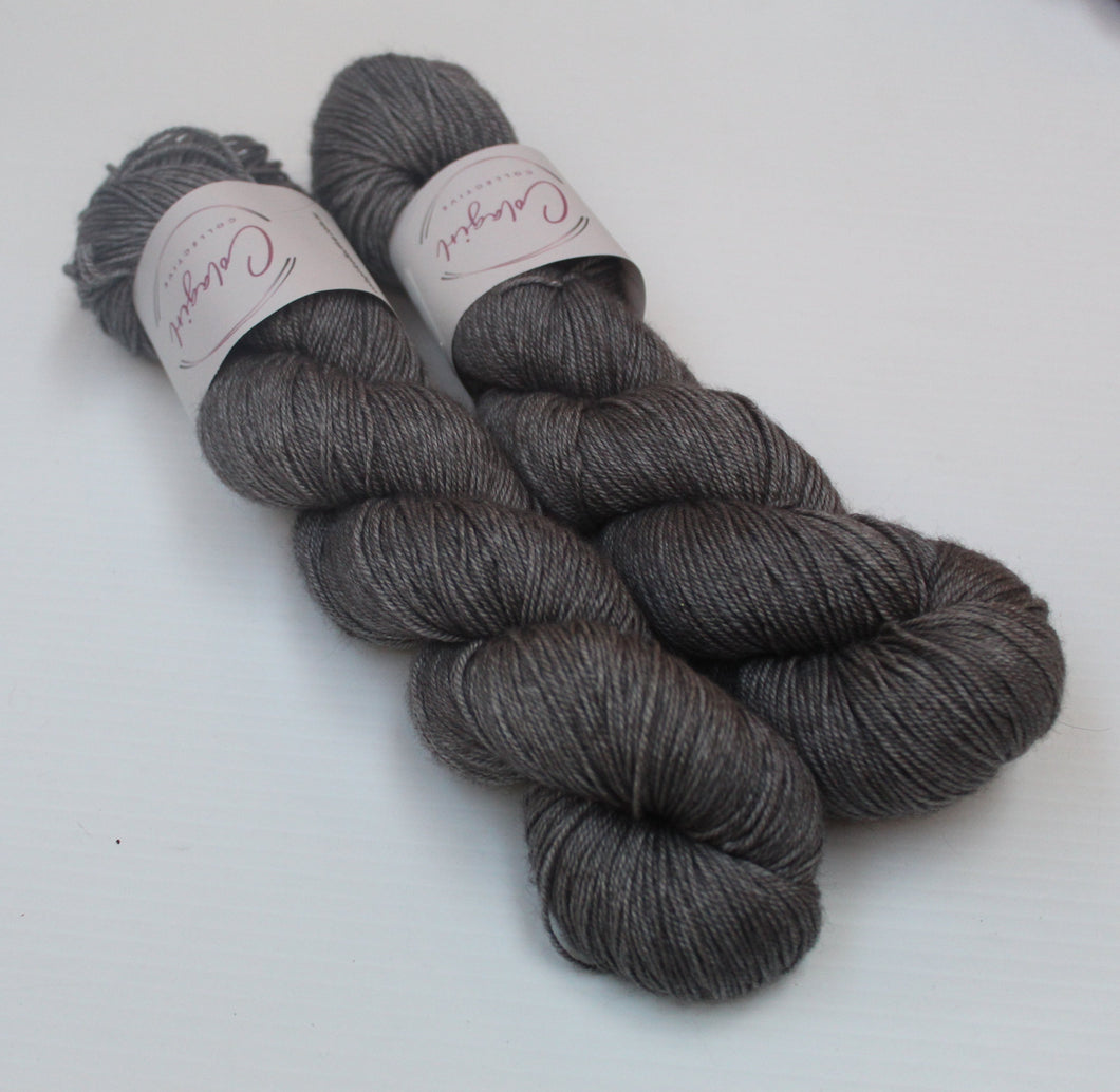 Plateau Yak/Silk 4ply/Fingering 'Thumper'