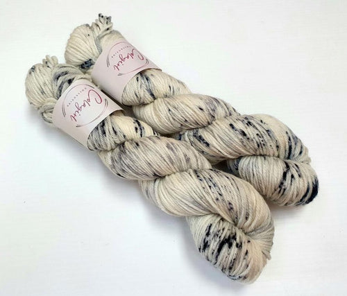 Lush 8ply/DK 'Piping Strike'