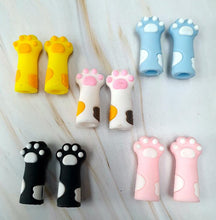 Load image into Gallery viewer, Needle Stoppers Large-Animal Paws