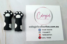 Load image into Gallery viewer, Needle Stoppers Large-Animal Paws
