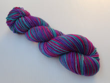 Load image into Gallery viewer, Drover Self Striping 4ply/Fingering &#39;Ariel&#39;