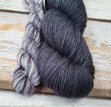 Load image into Gallery viewer, Sock Set Swagman 4ply/Fingering  &#39;Blackerty Black &amp; Velvet&#39;