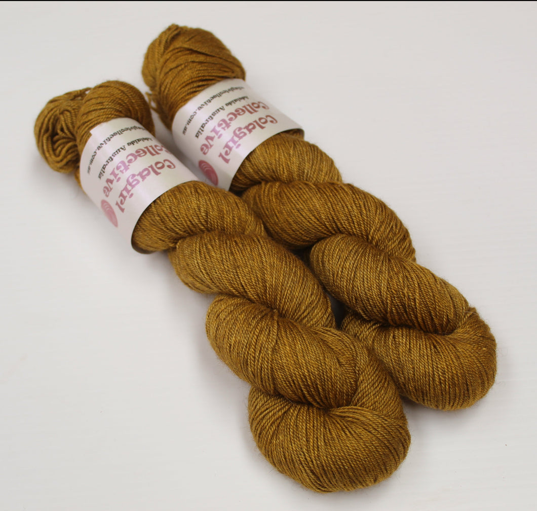 Plateau Yak/Silk 4ply/Fingering 'Syrax'